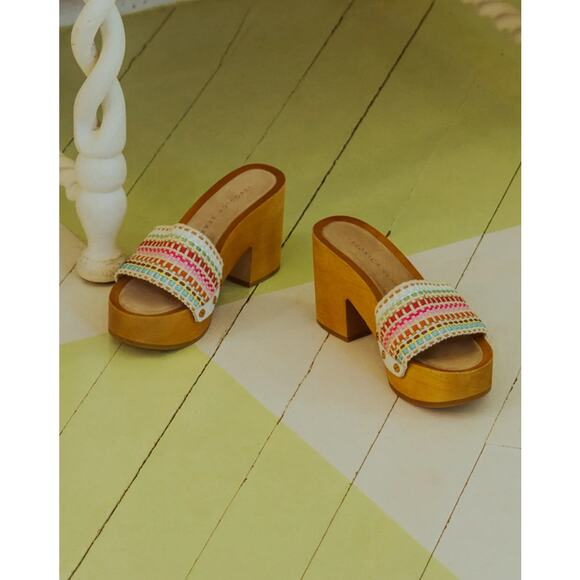 VERONICA BEARD Hannalee Woven Clog Mules - Picture 1 of 13